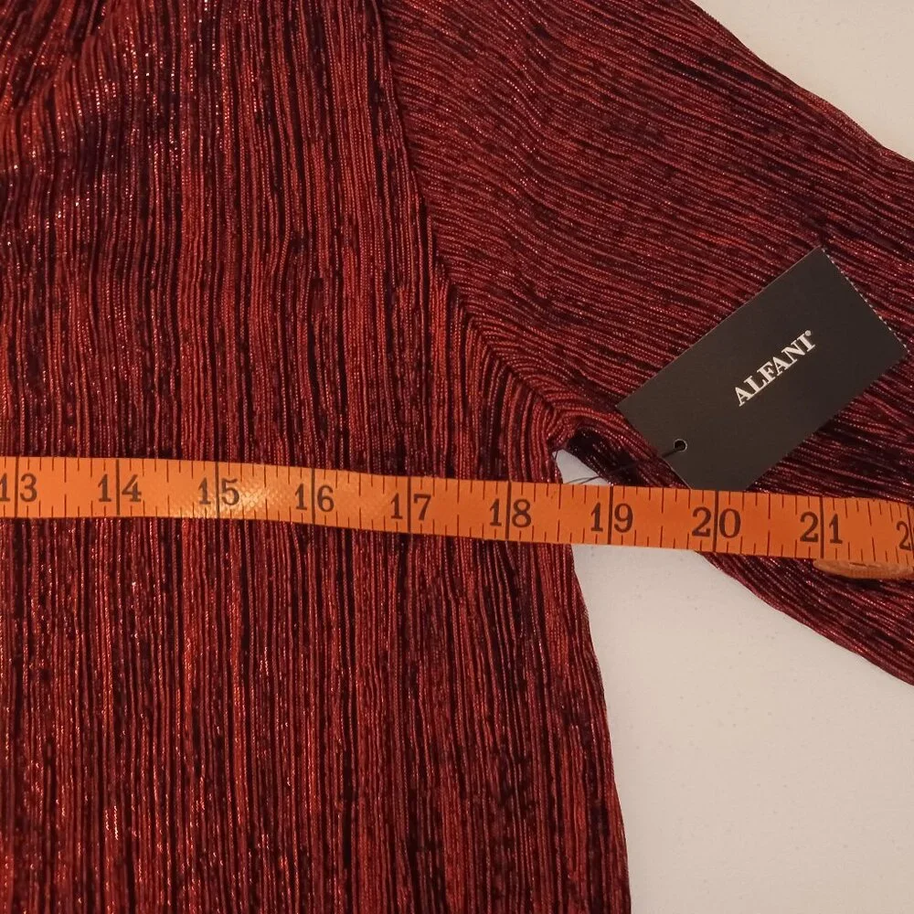 NWT Women's Alfani Red Shimmer‎ Blouse with Black Lining Size Medium